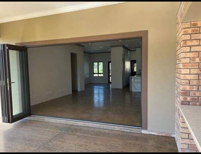 3 BEDROOM HOUSE FOR SALE IN CRESTHOLME